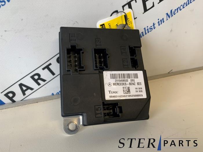 Module (diversen) van een Mercedes-Benz CLS (C219) 320 CDI 24V 2010