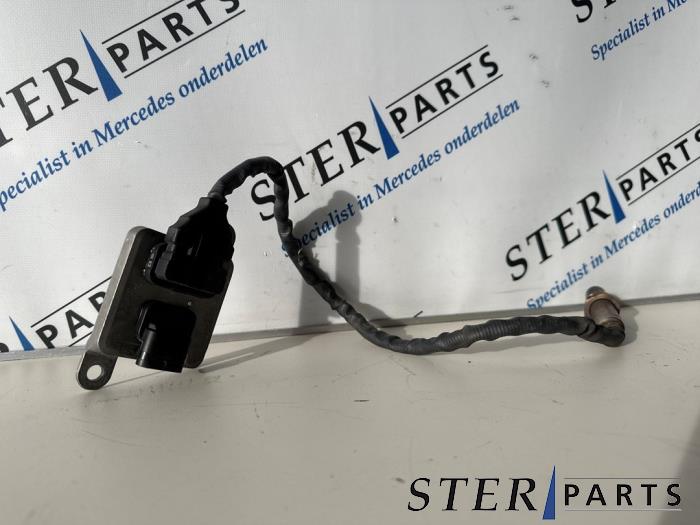 Gebruikte Nox sensor Mercedes E (C207) E-350 CDI V6 24V Prijs € 149,50 Margeregeling aangeboden door Sterparts Mercedes specialist