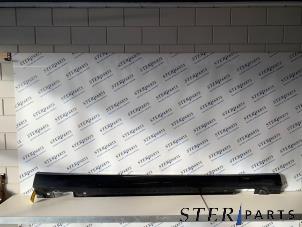 Gebruikte Sideskirt rechts Mercedes E (W212) E-220 CDI 16V BlueEfficiency Prijs € 59,50 Margeregeling aangeboden door Sterparts Mercedes specialist