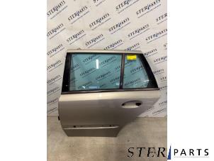 Gebruikte Deur 4Deurs links-achter Mercedes E Combi (S211) 3.2 E-320 CDI 24V Prijs € 100,00 Margeregeling aangeboden door Sterparts Mercedes specialist