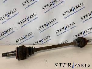 Gebruikte Aandrijfas links-achter Mercedes E (W212) E-220 CDI 16V BlueEfficiency Prijs € 34,95 Margeregeling aangeboden door Sterparts Mercedes specialist