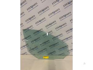 Gebruikte Portierruit 4Deurs rechts-voor Mercedes E (W212) E-200 CGI 16V BlueEfficiency Prijs € 34,95 Margeregeling aangeboden door Sterparts Mercedes specialist