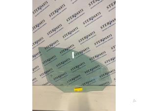 Gebruikte Portierruit 4Deurs rechts-voor Mercedes E (W212) E-200 CGI 16V BlueEfficiency Prijs € 34,95 Margeregeling aangeboden door Sterparts Mercedes specialist