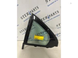 Gebruikte Extra Ruit 4Deurs links-achter Mercedes C (W205) C-180d 1.6 Turbo 16V Prijs € 34,95 Margeregeling aangeboden door Sterparts Mercedes specialist
