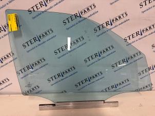 Gebruikte Portierruit 4Deurs rechts-voor Mercedes E (W210) 2.0 E-200K 16V Prijs € 24,95 Margeregeling aangeboden door Sterparts Mercedes specialist