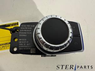 Gebruikte MMI schakelaar Mercedes B (W246) 1.6 B-180 BlueEFFICIENCY Turbo 16V Prijs € 44,95 Margeregeling aangeboden door Sterparts Mercedes specialist