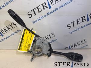 Gebruikte Licht + Raw Schakelaar Mercedes ML II (164/4JG) 3.0 ML-280 CDI 4-Matic V6 24V Prijs € 60,00 Margeregeling aangeboden door Sterparts Mercedes specialist