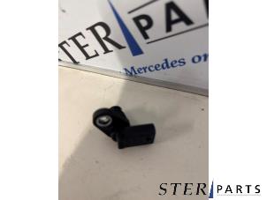 Gebruikte Sensor Nokkenas Mercedes Vito (447.6) 2.0 110 CDI 16V Prijs € 30,19 Inclusief btw aangeboden door Sterparts Mercedes specialist