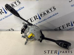 Gebruikte Combischakelaar Stuurkolom Mercedes ML II (164/4JG) 3.0 ML-320 CDI 4-Matic V6 24V Prijs € 60,00 Margeregeling aangeboden door Sterparts Mercedes specialist