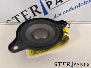 Gebruikte Luidspreker Mercedes E Combi (S211) 3.2 E-320 CDI 24V Prijs € 19,95 Margeregeling aangeboden door Sterparts Mercedes specialist