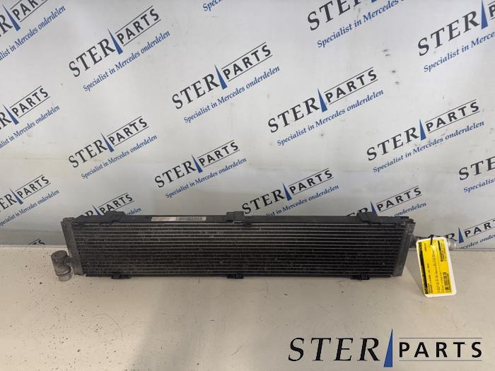 Gebruikte Radiateur Mercedes C (W205) C-350 e 2.0 16V Prijs € 49,50 Margeregeling aangeboden door Sterparts Mercedes specialist