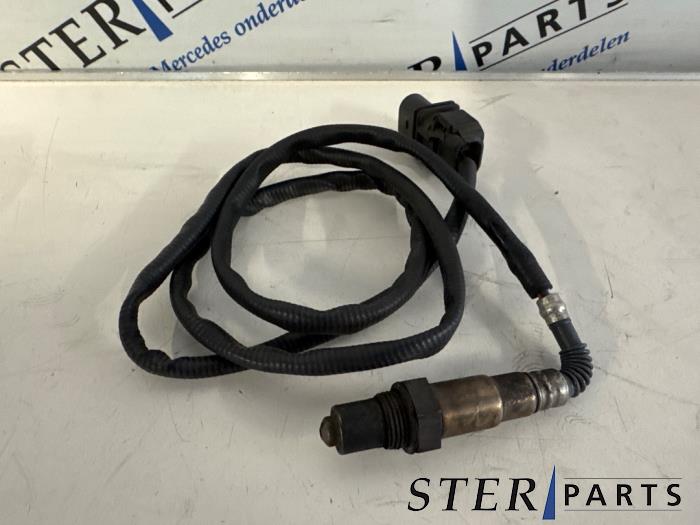 Gebruikte Lambda Sonde Mercedes E (W211) 3.2 E-280 CDI 24V Prijs € 39,50 Margeregeling aangeboden door Sterparts Mercedes specialist