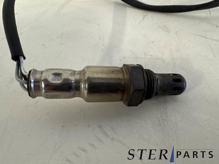 Lambda Sonde van een Mercedes-Benz C (W204) 1.8 C-180 CGI 16V 2009