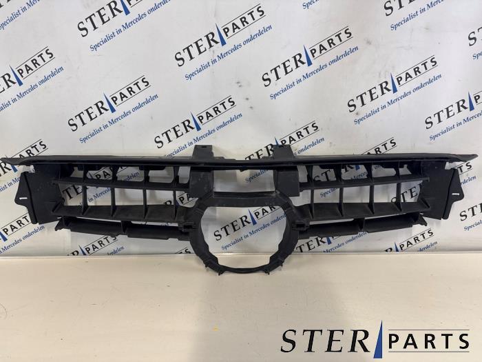 Gebruikte Frontdeel steun Mercedes GLE (V167) 350 e 2.0 16V 4-Matic Prijs € 44,95 Margeregeling aangeboden door Sterparts Mercedes specialist