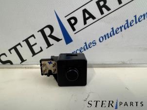 Nieuwe Temperatuurmeter Mercedes S (W220) 3.2 S-320 CDI Prijs € 35,70 Inclusief btw aangeboden door Sterparts Mercedes specialist
