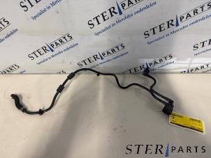 Gebruikte Leiding (diversen) Mercedes C (W205) C-350 e 2.0 16V Prijs € 14,95 Margeregeling aangeboden door Sterparts Mercedes specialist