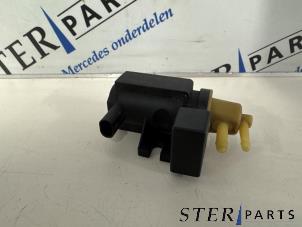 Gebruikte Turbodruk sensor Mercedes C (W205) C-350 e 2.0 16V Prijs € 24,95 Margeregeling aangeboden door Sterparts Mercedes specialist