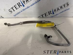Gebruikte Oliedruk Leiding Mercedes C (W205) C-350 e 2.0 16V Prijs € 24,95 Margeregeling aangeboden door Sterparts Mercedes specialist
