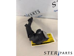 Gebruikte Bobine Mercedes C (W205) C-350 e 2.0 16V Prijs € 14,95 Margeregeling aangeboden door Sterparts Mercedes specialist