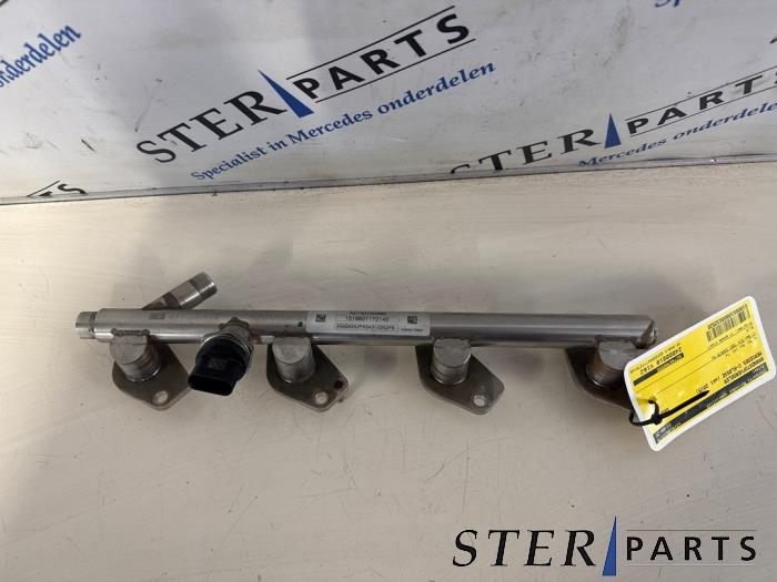 Gebruikte Brandstofverdeler Mercedes C (W205) C-350 e 2.0 16V Prijs € 44,95 Margeregeling aangeboden door Sterparts Mercedes specialist