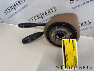Gebruikte Combischakelaar Stuurkolom Mercedes C (W204) 1.6 C-180K 16V BlueEfficiency Prijs € 99,50 Margeregeling aangeboden door Sterparts Mercedes specialist