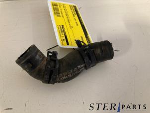 Gebruikte Radiateurslang Mercedes C (W205) C-350 e 2.0 16V Prijs € 4,95 Margeregeling aangeboden door Sterparts Mercedes specialist