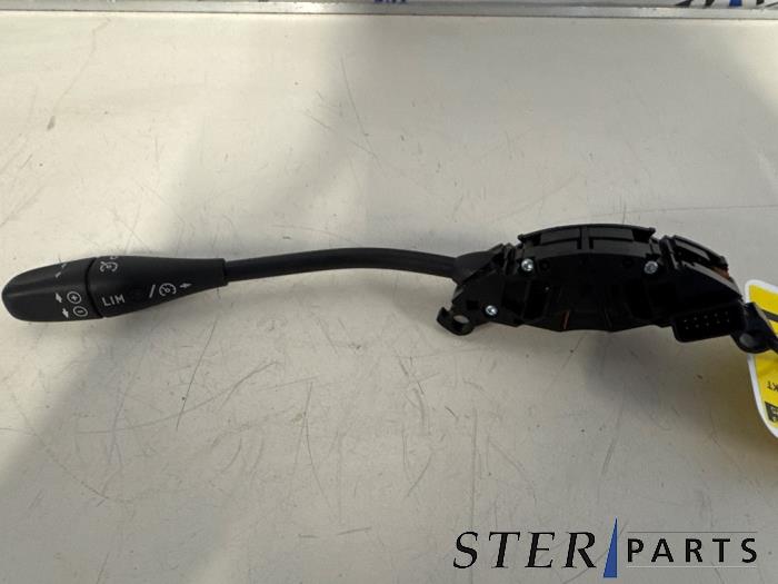 Gebruikte Cruise Control Mercedes B (W245) 1.5 B-150 16V Prijs € 59,50 Margeregeling aangeboden door Sterparts Mercedes specialist