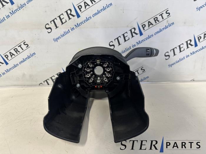 Combischakelaar Stuurkolom van een Mercedes-Benz B (W246) 1.5 B-180 CDI,d 16V 2013