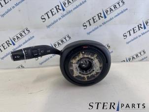 Gebruikte Combischakelaar Stuurkolom Mercedes B (W246) 1.6 B-180 BlueEFFICIENCY Turbo 16V Prijs € 89,50 Margeregeling aangeboden door Sterparts Mercedes specialist