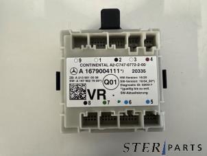 Gebruikte Deur module Mercedes C (W205) C-200 1.5 EQ Boost Prijs € 29,95 Margeregeling aangeboden door Sterparts Mercedes specialist