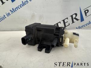 Gebruikte Turbodrukregelaar Mercedes E (W213) E-300de 2.0 Turbo 16V 4-Matic Prijs € 24,95 Margeregeling aangeboden door Sterparts Mercedes specialist