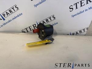 Gebruikte Bobine Mercedes SL (R129) 3.0 300 SL 24V Prijs € 60,00 Margeregeling aangeboden door Sterparts Mercedes specialist