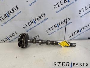 Gebruikte Nokkenas Mercedes E (C207) E-350 CGI V6 24V Prijs € 295,00 Margeregeling aangeboden door Sterparts Mercedes specialist