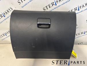 Gebruikte Dashboardkastje Mercedes B (W246) Electric Drive Prijs € 44,95 Margeregeling aangeboden door Sterparts Mercedes specialist