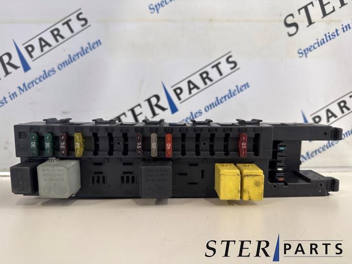 Gebruikte Sam module Mercedes C (W203) 2.2 C-200 CDI 16V Prijs € 145,00 Margeregeling aangeboden door Sterparts Mercedes specialist