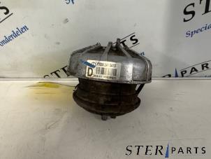 Gebruikte Motorrubber Mercedes Vito (639.7) 2.2 111 CDI 16V Prijs € 24,14 Inclusief btw aangeboden door Sterparts Mercedes specialist