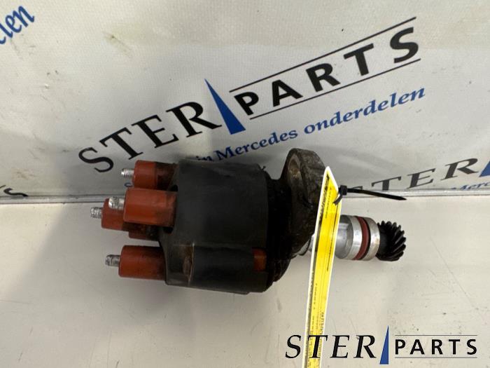 Gebruikte Verdeler Ontsteking Mercedes E (W124) 2.0 200 Prijs € 124,50 Margeregeling aangeboden door Sterparts Mercedes specialist