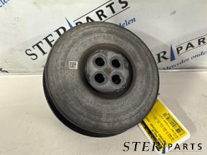 Gebruikte Krukas Poelie Mercedes Sprinter 3,5t (907.6/910.6) 311 CDI 2.1 D RWD Prijs € 49,95 Margeregeling aangeboden door Sterparts Mercedes specialist