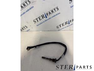Gebruikte Uitlaat temperatuursensor Mercedes E (W212) E-200 CDI 16V BlueEfficiency,BlueTEC Prijs € 29,95 Margeregeling aangeboden door Sterparts Mercedes specialist