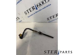 Gebruikte Uitlaat temperatuursensor Mercedes E (W212) E-200 CDI 16V BlueEfficiency,BlueTEC Prijs € 24,95 Margeregeling aangeboden door Sterparts Mercedes specialist
