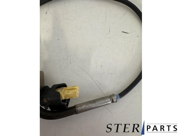 Uitlaat temperatuursensor van een Mercedes-Benz Sprinter 3,5t (906.73) 311 CDI 16V 2008