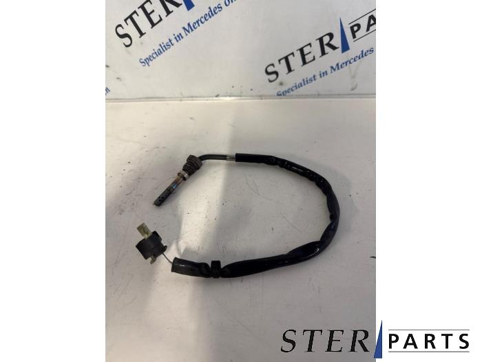 Gebruikte Uitlaat temperatuursensor Mercedes E (W212) E-200 CDI 16V BlueEfficiency,BlueTEC Prijs € 29,95 Margeregeling aangeboden door Sterparts Mercedes specialist