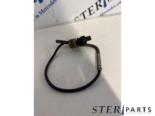 Gebruikte Uitlaat temperatuursensor Mercedes ML II (164/4JG) 3.0 ML-280 CDI 4-Matic V6 24V Prijs € 44,95 Margeregeling aangeboden door Sterparts Mercedes specialist