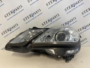 Gebruikte Koplamp links Mercedes E (W212) E-350 BlueTec V6 24V Prijs € 495,00 Margeregeling aangeboden door Sterparts Mercedes specialist