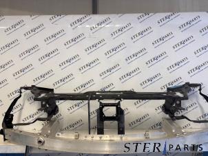 Gebruikte Voorfront Mercedes C Estate (S204) 1.8 C-250 CGI 16V Prijs € 249,50 Margeregeling aangeboden door Sterparts Mercedes specialist