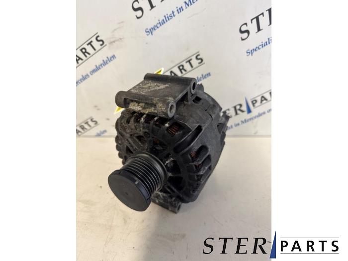 Gebruikte Dynamo Mercedes C Estate (S204) 1.8 C-200 CGI 16V Prijs € 108,30 Inclusief btw aangeboden door Sterparts Mercedes specialist