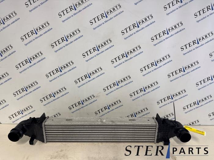 Gebruikte Intercooler Mercedes C Estate (S204) 1.8 C-180 CGI 16V Prijs € 49,50 Margeregeling aangeboden door Sterparts Mercedes specialist
