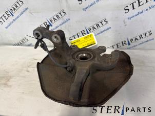 Gebruikte Fusee rechts-voor Mercedes B (W245) 2.0 B-200 16V Turbo Prijs € 60,00 Margeregeling aangeboden door Sterparts Mercedes specialist