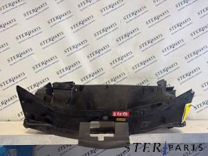 Gebruikte Luchtgeleider Mercedes B (W245) 2.0 B-200 16V Turbo Prijs € 60,00 Margeregeling aangeboden door Sterparts Mercedes specialist