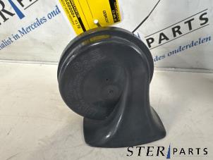 Gebruikte Claxon Mercedes CLS (C219) 350 3.5 V6 18V Prijs € 25,00 Margeregeling aangeboden door Sterparts Mercedes specialist